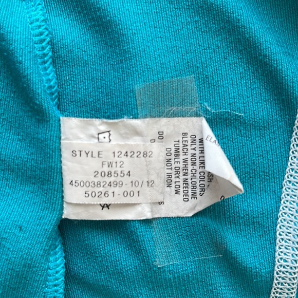 Under Armour 1/4 Zip Semi-Fitted Cold Gear Active Long Sleeve Womens Size L - Picture 8 of 10